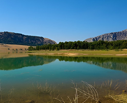 piana lake palermo, trekking, nature, spots, rails and paths