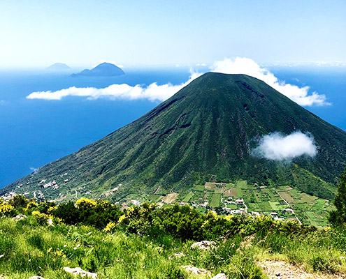 islands and sea places close to Palermo