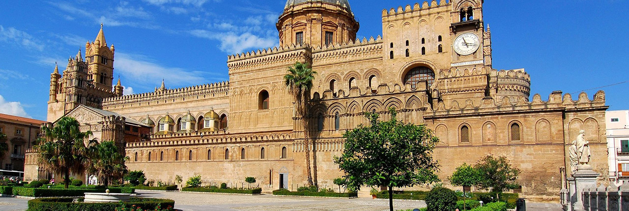 Visiting Palermo Cathedral and exploring the city